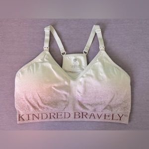 Kindred Bravely pumping and nursing bra in XL